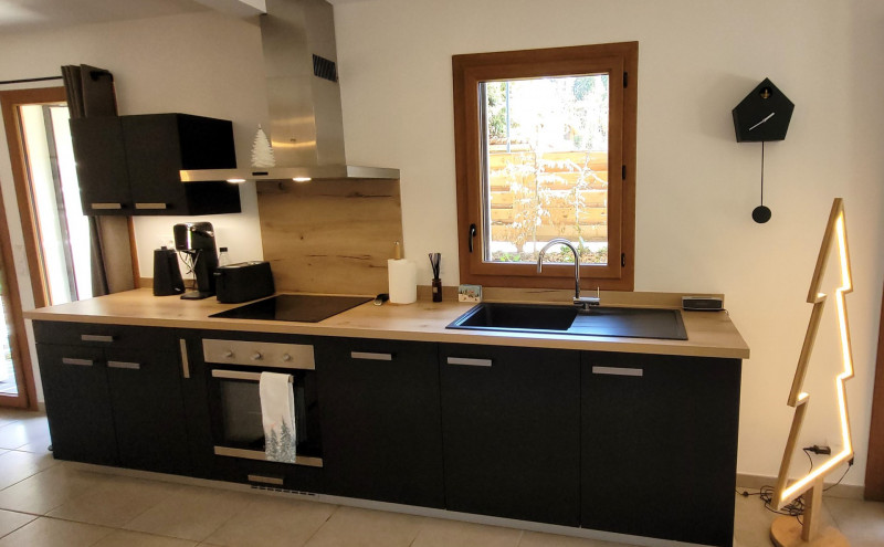 _lv_images__lot_0000000170_04_18057064