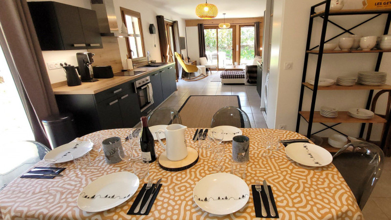 _lv_images__lot_0000000170_14_18113088