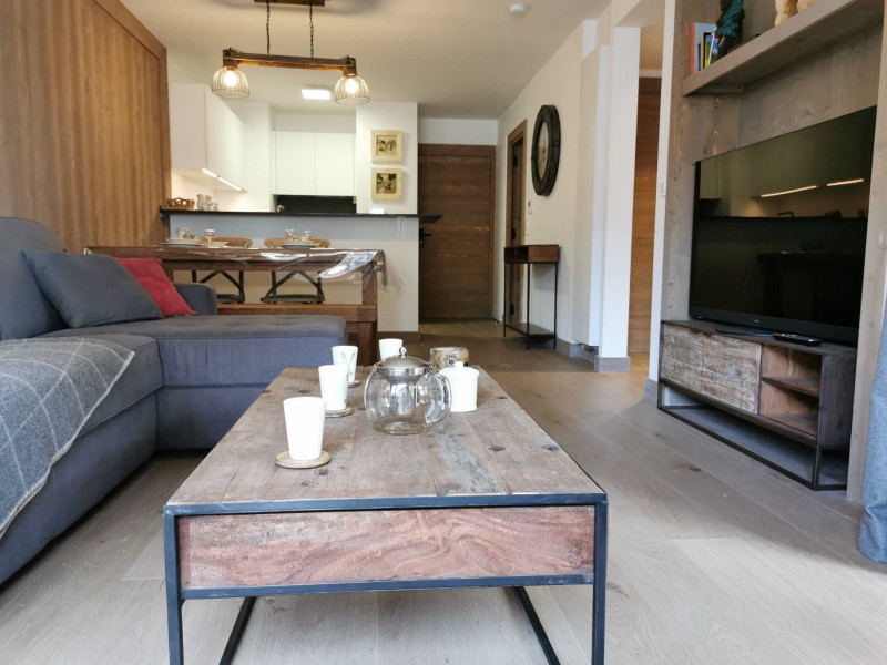 _lv_images__lot_0000000173_13_18484423