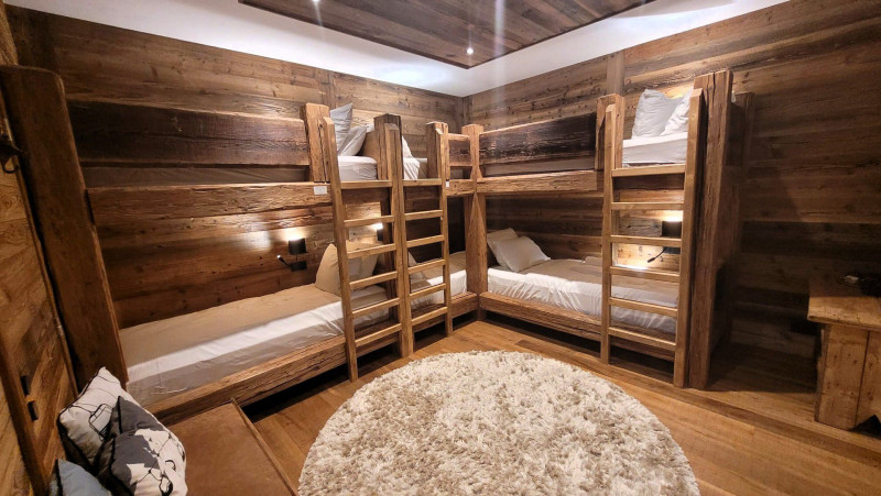 _lv_images__lot_0000000177_10_19119070