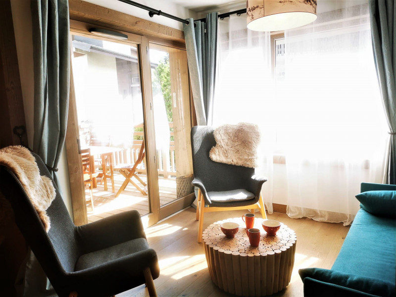 _lv_images__lot_0000000180_03_19293877