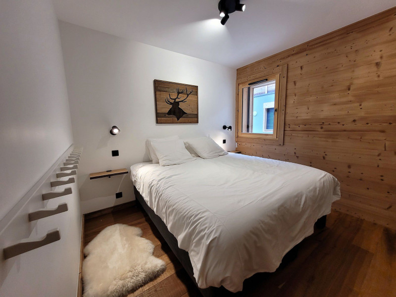 _lv_images__lot_0000000182_07_18058399 _lv_images__lot_0000000182_07_18058399