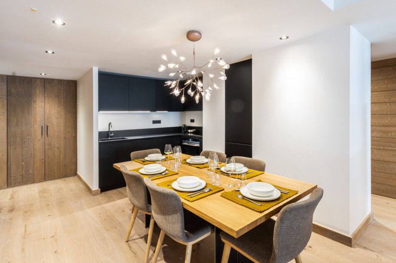 _lv_images__lot_0000000187_03_19377877