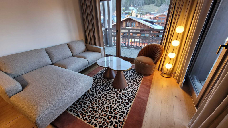 _lv_images__lot_0000000195_03_18783741