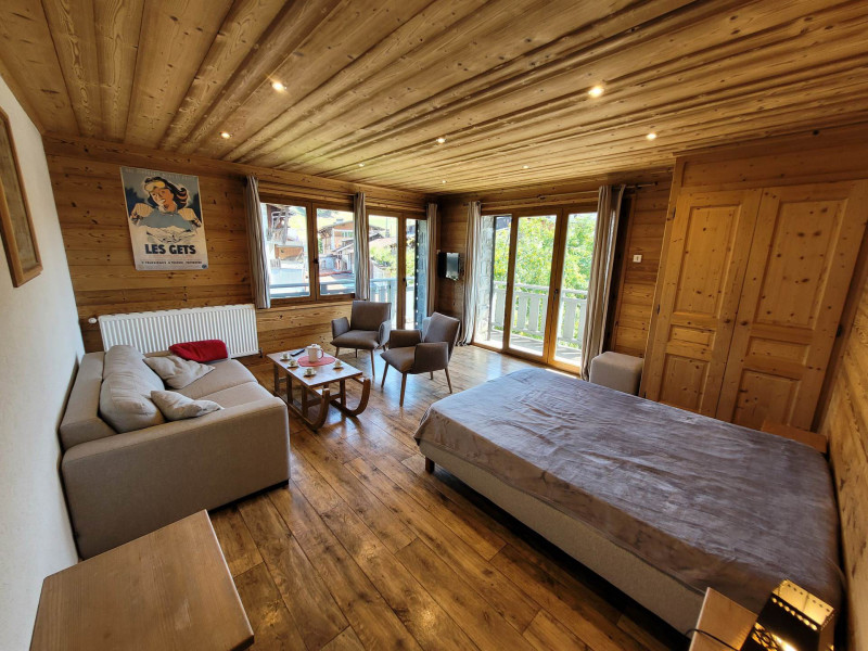 _lv_images__lot_0000000198_13_19378155