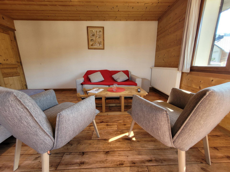 _lv_images__lot_0000000200_11_18427061