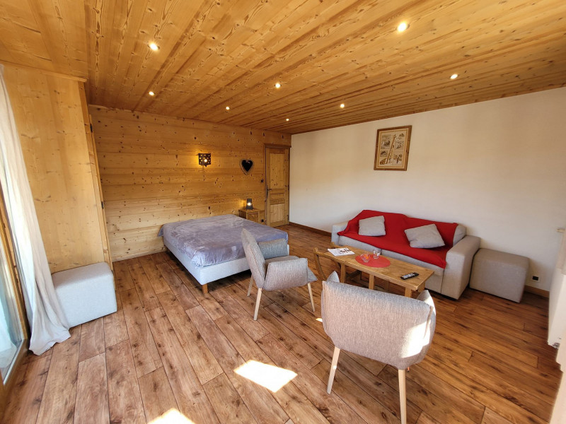 _lv_images__lot_0000000200_13_18361021