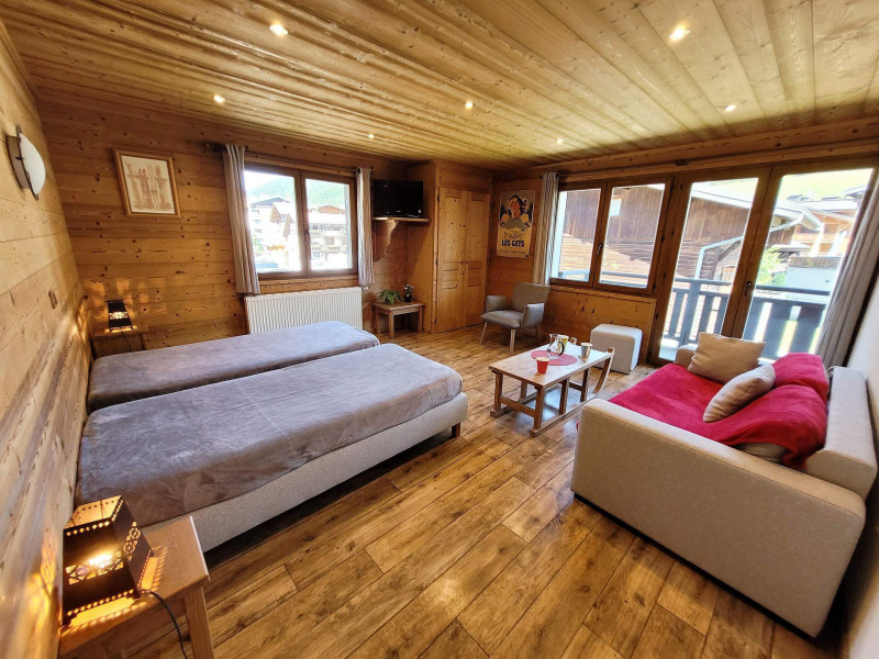 _lv_images__lot_0000000201_01_18492775