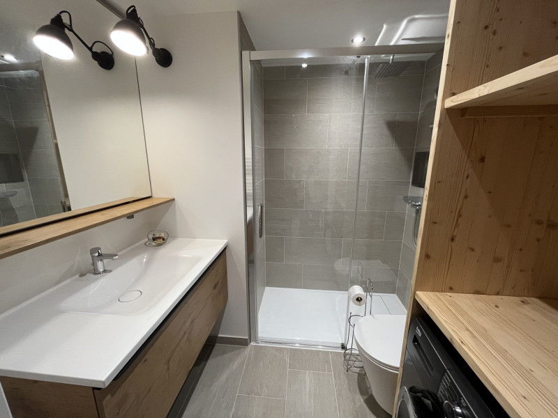 _lv_images__lot_0000000204_06_18153720