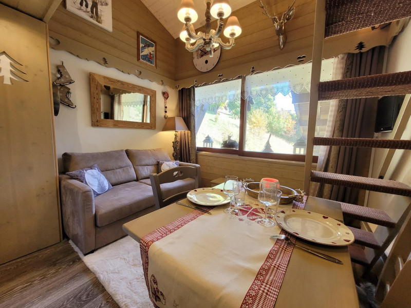 _lv_images__lot_0000000207_13_18059195 _lv_images__lot_0000000207_13_18059195