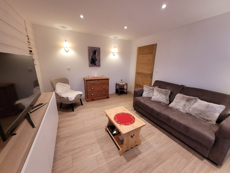 _lv_images__lot_0000000212_14_17693886 _lv_images__lot_0000000212_14_17693886