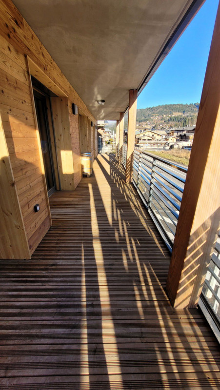 _lv_images__lot_0000000215_14_18793405