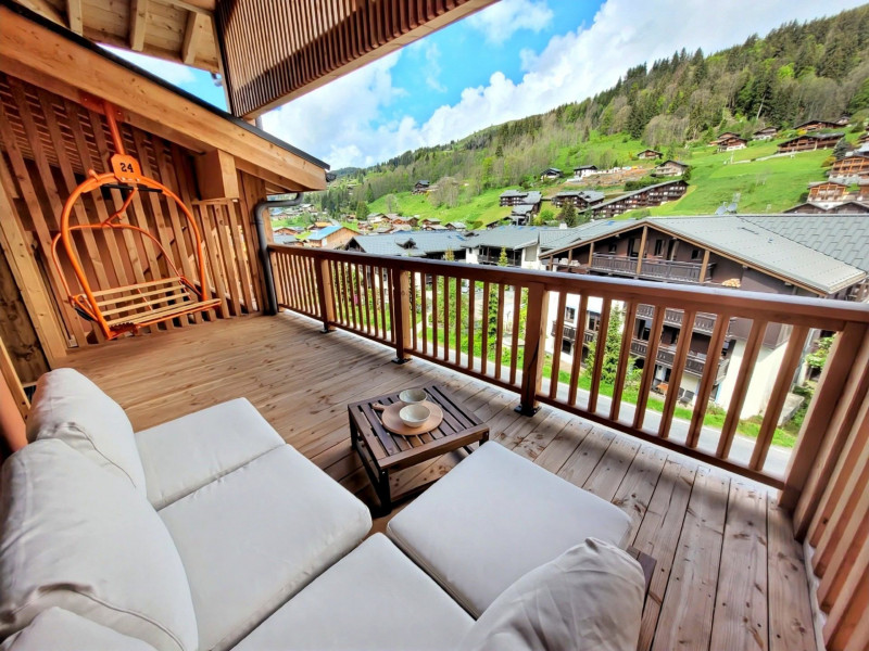 _lv_images__lot_0000000216_07_18801933