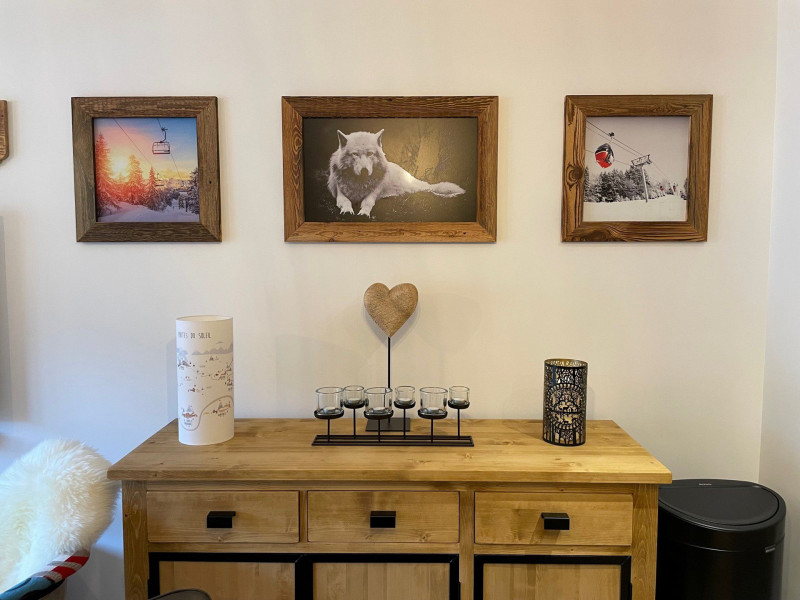 _lv_images__lot_0000000218_15_18484309