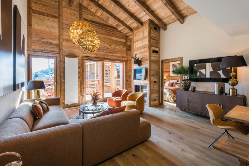 _lv_images__lot_0000000219_01_18162304