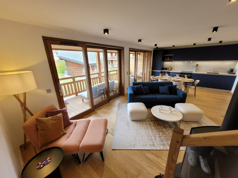 _lv_images__lot_0000000244_01_19148149 _lv_images__lot_0000000244_01_19148149