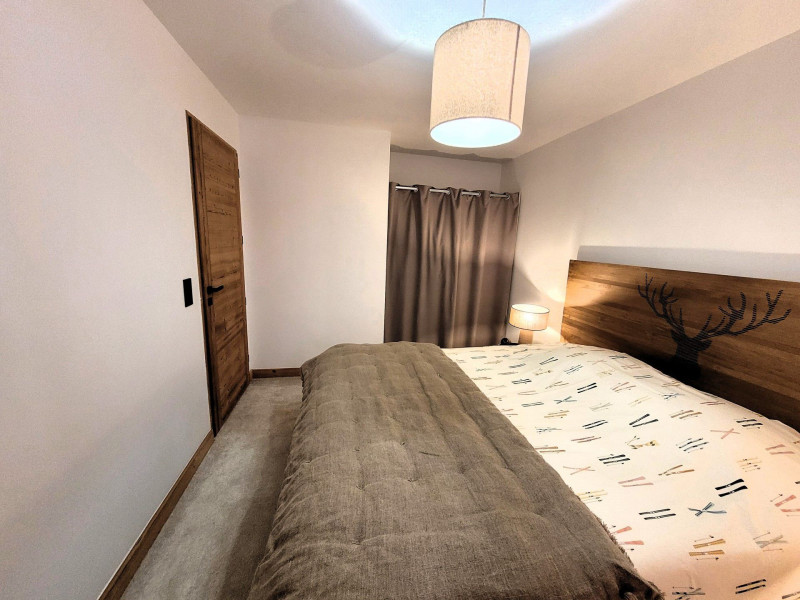 _lv_images__lot_0000000248_06_17683222