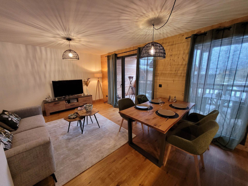 _lv_images__lot_0000000248_14_18048661 _lv_images__lot_0000000248_14_18048661