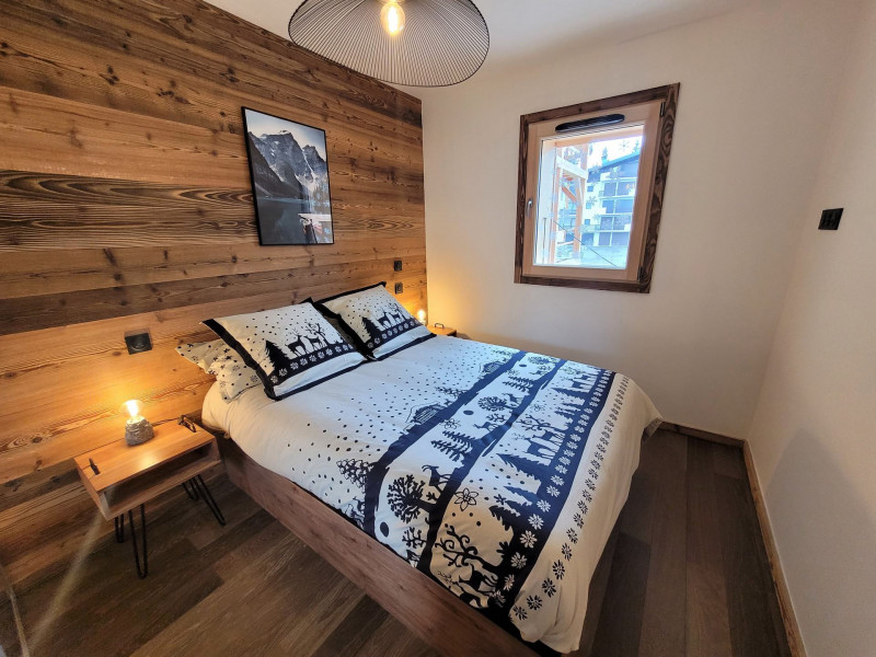 _lv_images__lot_0000000250_08_18849507 _lv_images__lot_0000000250_08_18849507