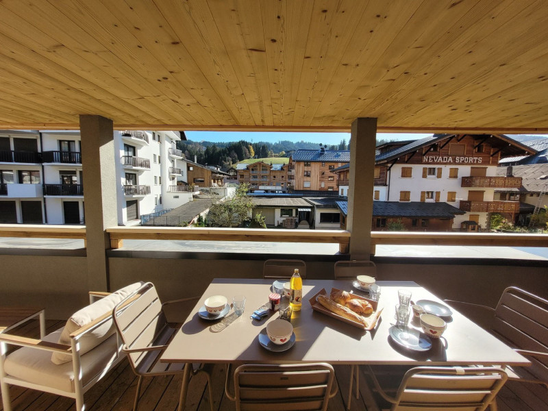 _lv_images__lot_0000000263_12_17884916