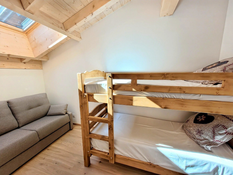 _lv_images__lot_0000000270_07_18075703 _lv_images__lot_0000000270_07_18075703