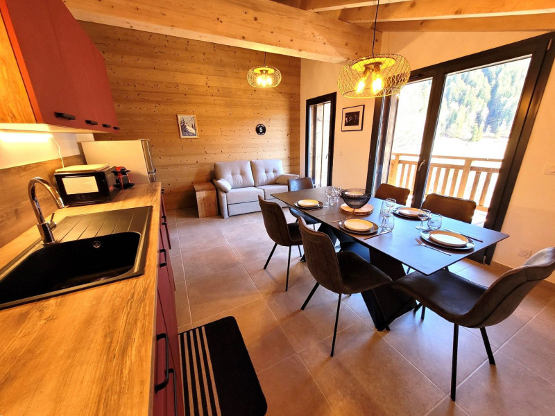 _lv_images__lot_0000000270_15_19119277 _lv_images__lot_0000000270_15_19119277