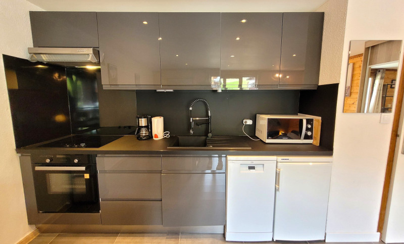 _lv_images__lot_0000000271_15_18937090