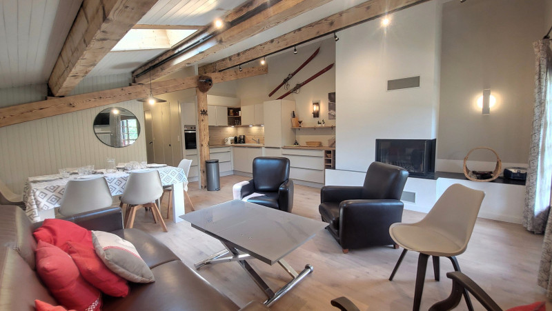 _lv_images__lot_0000000274_02_19120031