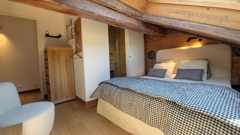 _lv_images__lot_0000000277_11_18076448