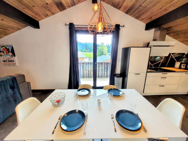 _lv_images__lot_0000000278_10_18435174