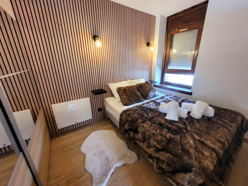 _lv_images__lot_0000000279_07_18039567 _lv_images__lot_0000000279_07_18039567