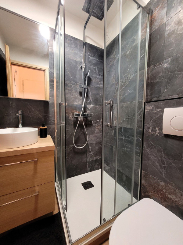 _lv_images__lot_0000000279_09_18858623