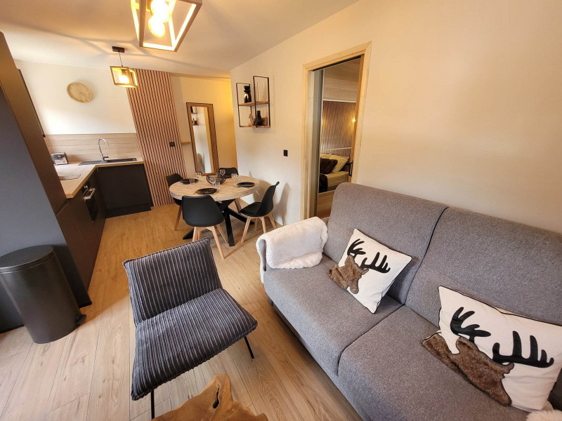 _lv_images__lot_0000000279_12_18094642 _lv_images__lot_0000000279_12_18094642