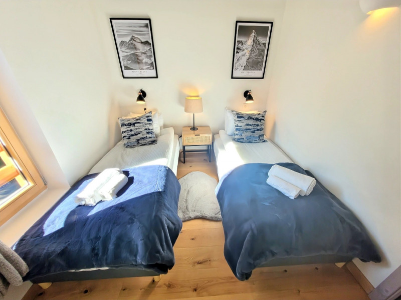 _lv_images__lot_0000000280_07_19292386