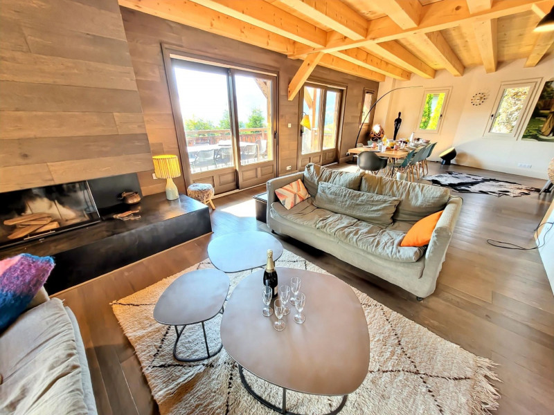 _lv_images__lot_0000000281_04_17974837