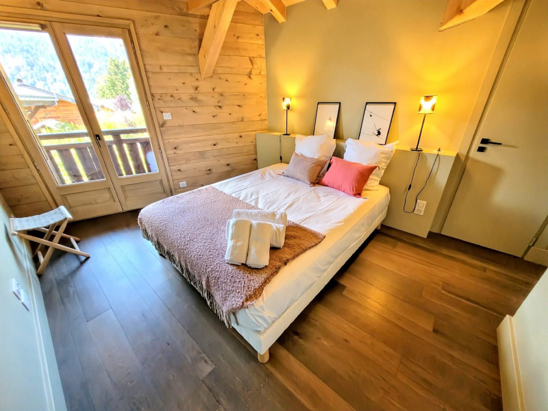 _lv_images__lot_0000000281_09_18369466