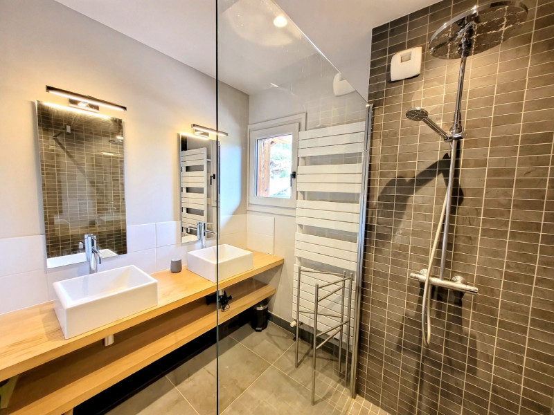 _lv_images__lot_0000000281_10_18935700