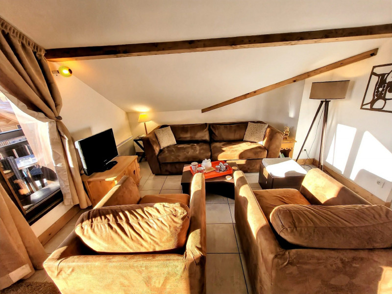 _lv_images__lot_0000000287_05_19386954