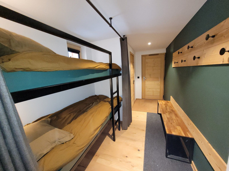 _lv_images__lot_0000000289_12_19226132 _lv_images__lot_0000000289_12_19226132