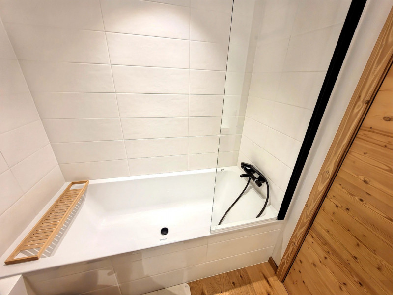 _lv_images__lot_0000000291_11_17865437