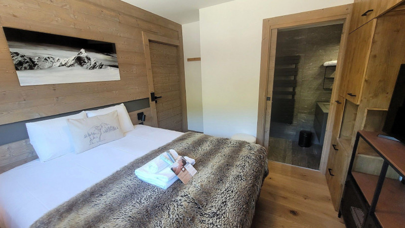 _lv_images__lot_0000000292_08_19187867 _lv_images__lot_0000000292_08_19187867