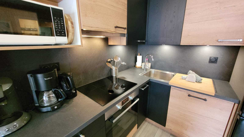 _lv_images__lot_0000000294_02_19368927