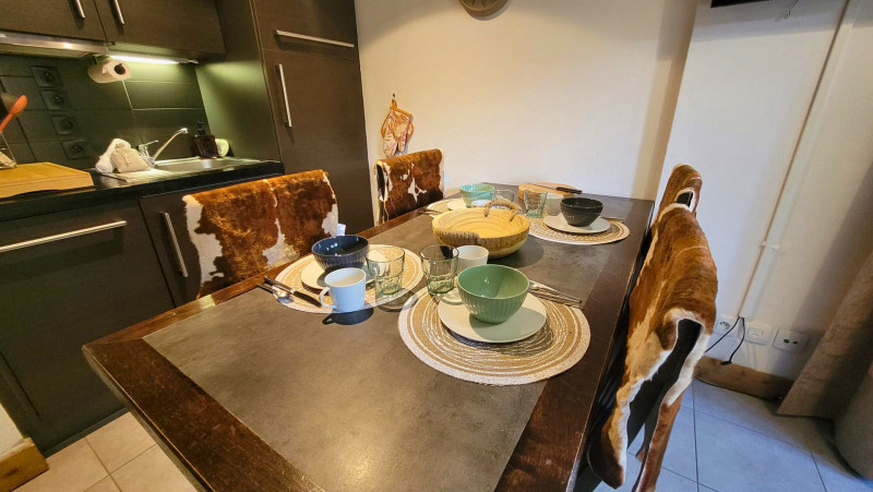 _lv_images__lot_0000000297_02_19388137