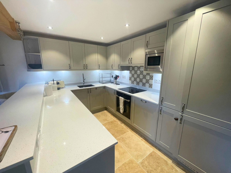 _lv_images__lot_0000000299_07_19377374