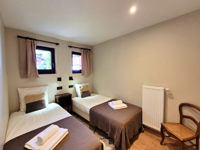 _lv_images__lot_0000000300_11_18124055 _lv_images__lot_0000000300_11_18124055