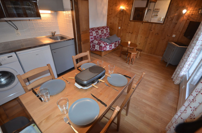 _lv_images__lot_0000010158_04_18156196 _lv_images__lot_0000010158_04_18156196