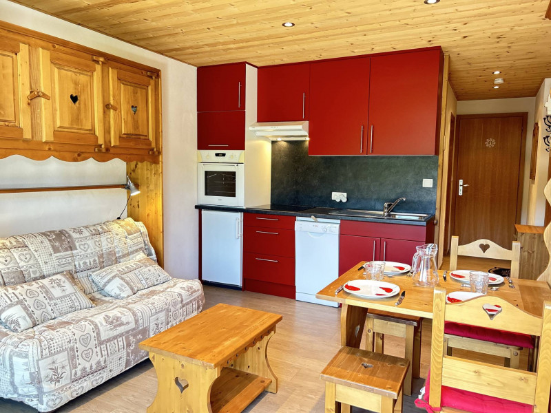 _lv_images__lot_0000050114_01_19362097