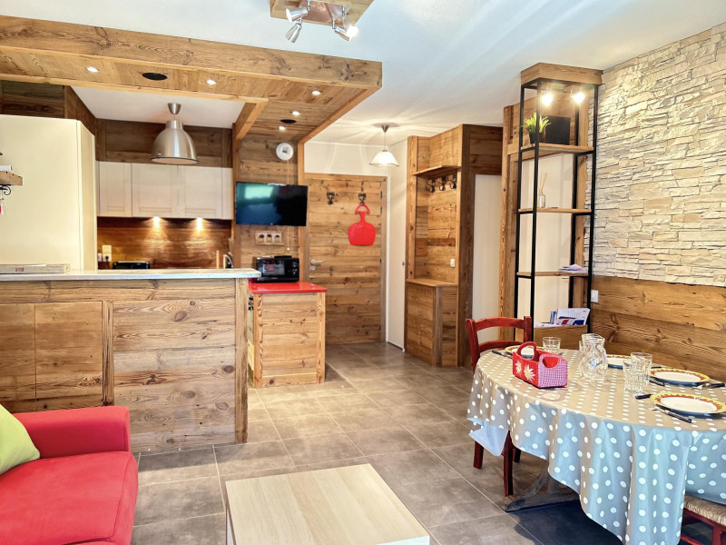 _lv_images__lot_0000070214_01_18485675