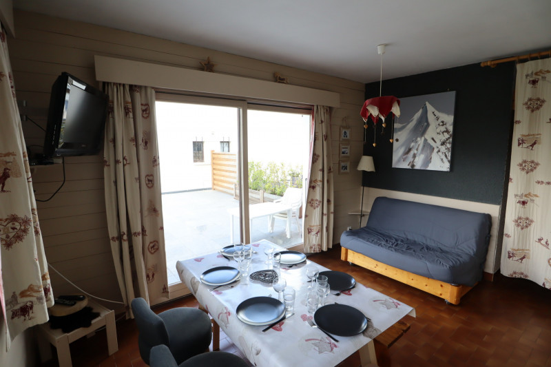 _lv_images__lot_0000080136_01_18363662