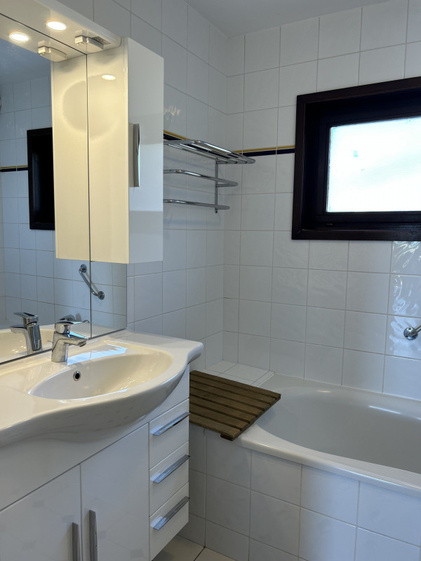 _lv_images__lot_0000080310_09_19228846